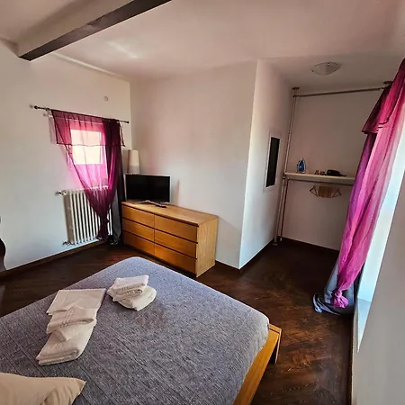 La Casina Di Pully Apartment Livorno