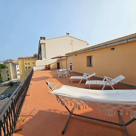 La Casina Di Pully * Livorno